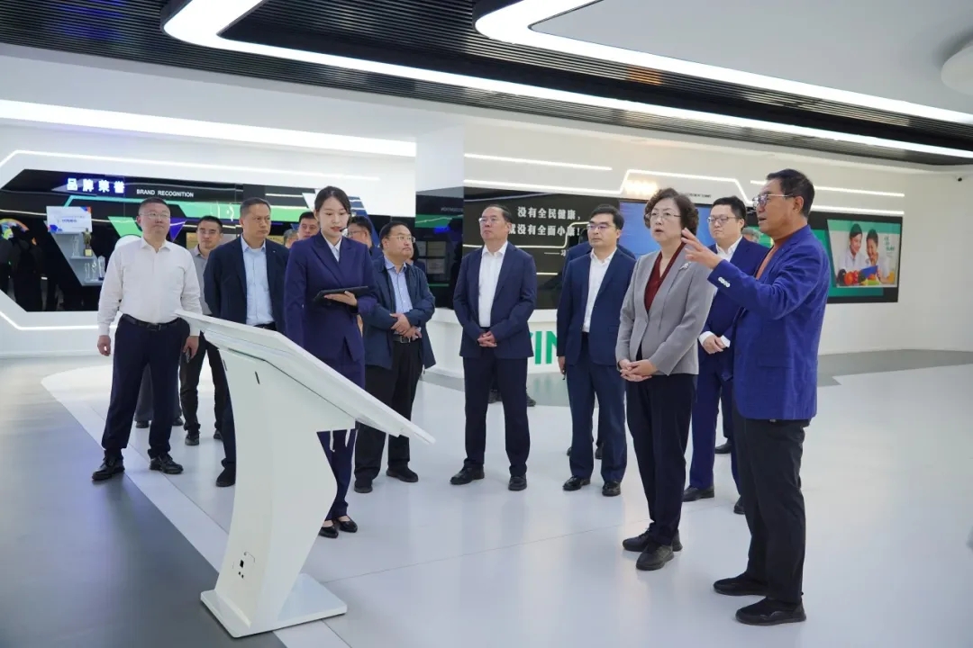 青島市委副書記、市委統(tǒng)戰(zhàn)部部長張惠一行蒞臨文達通股份調(diào)研指導(dǎo)